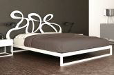 Cama de matrimonio de diseño moderno
